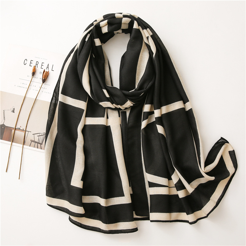 Spain Luxury Brand Black Beige – Tippet Line recenzja i cena